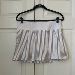 Fila Tennis/Pickleball Skirt white with dark gray stripes size L